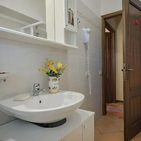 Villa Solaria Di Santa Maddalena 14 *